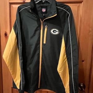 Official NFL Green Bay Packers spring windbreaker large. NEW